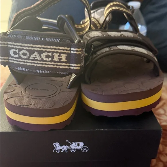 Brown coach unisex sandals - Picture 4 of 4